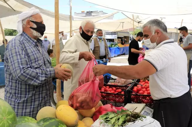 Akçakale'de ilk semt pazarı kuruldu