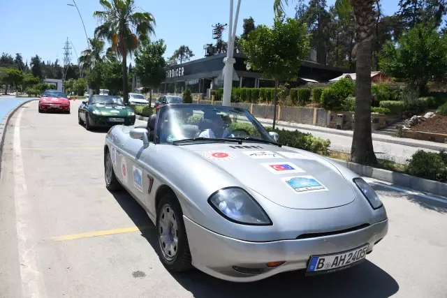Europa-Orient/Doğu-Batı Dostluk ve Barış Rallisi Adana'dan uğurlandı