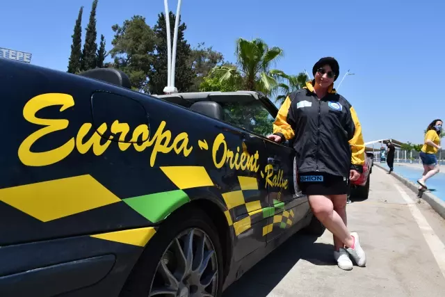 Europa-Orient/Doğu-Batı Dostluk ve Barış Rallisi Adana'dan uğurlandı