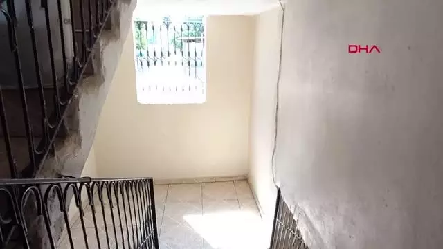 EVDE OTURURKEN BAŞINDAN VURULAN KÜÇÜK VİLDAN, AĞIR YARALANDI EVDE OTURURKEN BAŞINDAN VURULAN KÜÇÜK VİLDAN, AĞIR YARALANDI