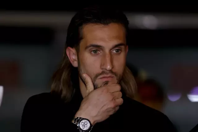 Fransa'da şampiyonluğa ulaşan Türk futbolcular, milli takım kampı için Antalya'ya geldi Fransa'da şampiyonluğa ulaşan Türk futbolcular, milli takım kampı için Antalya'ya geldi