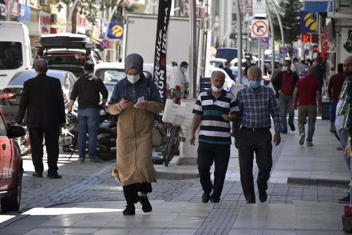 Gümüşhane'de Kovid-19 vaka artışının, gurbetçiler ve bayram ziyaretlerinden kaynaklandığı değerlendiriliyor