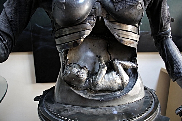 Her atık çöp değil, metali sanata çeviren 'Demir Adam' Her atık çöp değil, metali sanata çeviren 'Demir Adam'