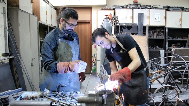 Her atık çöp değil, metali sanata çeviren 'Demir Adam' Her atık çöp değil, metali sanata çeviren 'Demir Adam'