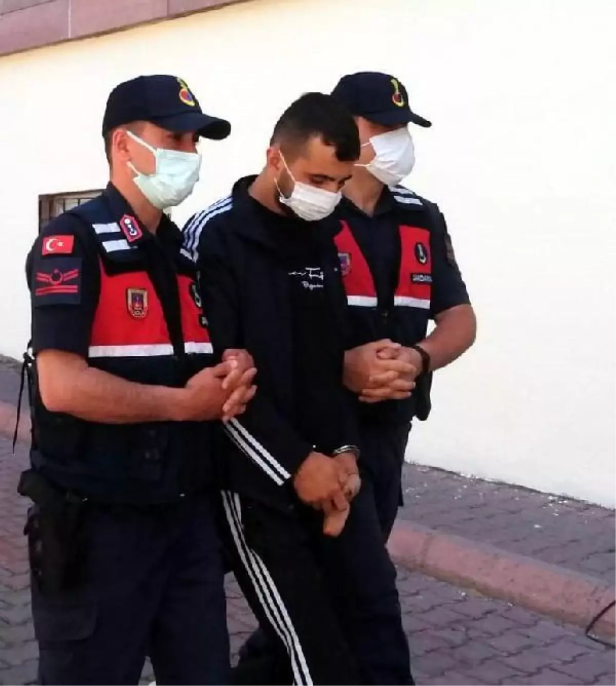 Kayseri'de bağ evlerinden hırsızlık yapan şüpheli tutuklandı