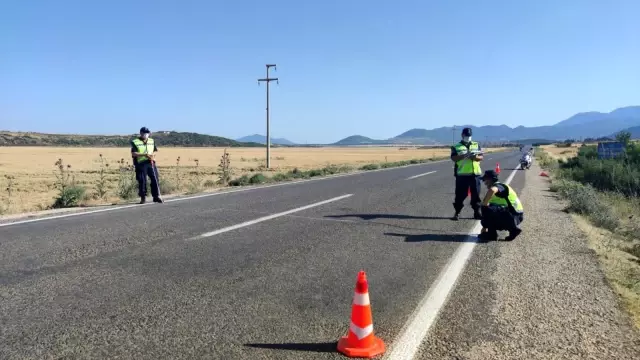 Kontrolden çıkan araç şarampole devrildi: 4 yaralı