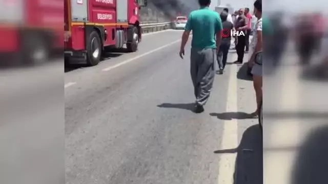 Mersin'de alevler arasında kalan araçtan yanarak çıkan sürücü öldü Mersin'de alevler arasında kalan araçtan yanarak çıkan sürücü öldü