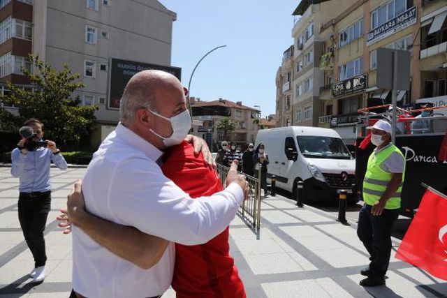 sampiyon karateci eray samdan a coskulu karsi 4 14158475 o
