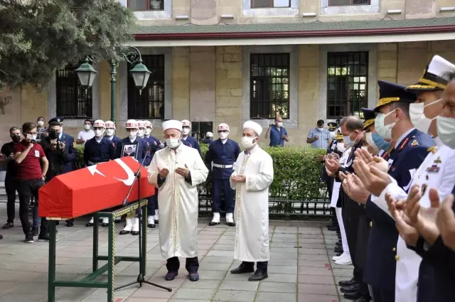 Şehit Onbaşı Caner Ülüğ gözyaşlarıyla son yolculuğuna uğurlandı