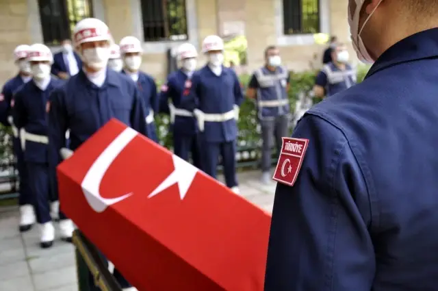 Şehit Onbaşı Caner Ülüğ gözyaşlarıyla son yolculuğuna uğurlandı
