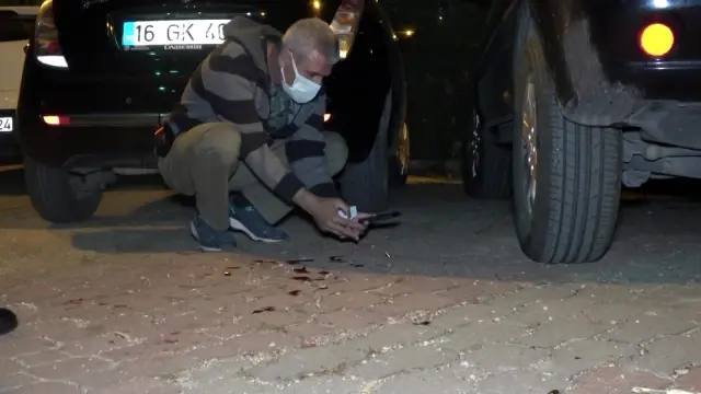 Tartıştığı sevgilisine dehşeti yaşattı...Sevgilisini ve arkadaşını evinin önünde kurşun yağmuruna tuttu Tartıştığı sevgilisine dehşeti yaşattı...Sevgilisini ve arkadaşını evinin önünde kurşun yağmuruna tuttu