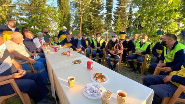 Temizlik kademesinde son çay, son simit