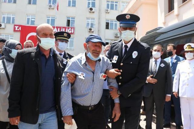 uygulama noktasinda otomobilin carptigi polis 13 14157462 o