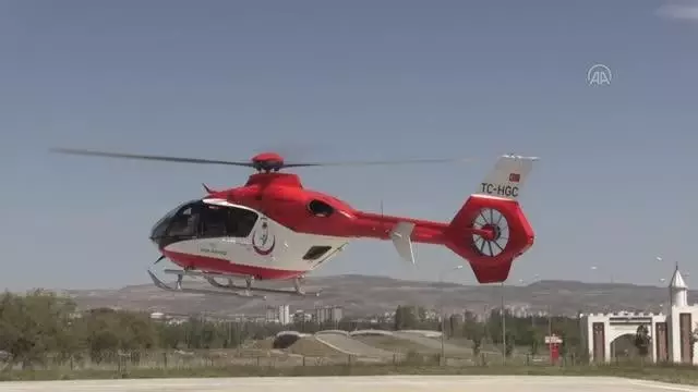 Ambulans helikopter Kovid-19 hastası için havalandı