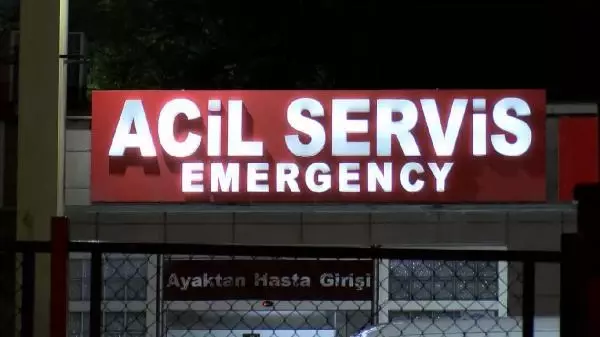 Ankara'da hastanın bıçaklı saldırısına uğrayan doktor yaralandı Ankara'da hastanın bıçaklı saldırısına uğrayan doktor yaralandı
