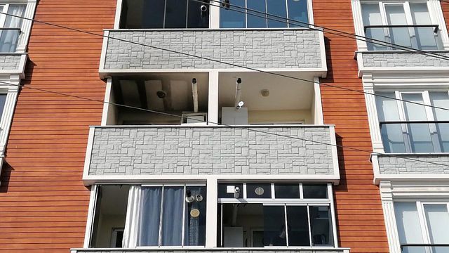 apartman dairesinde cikan yangin panige sebep 8 14161371 o
