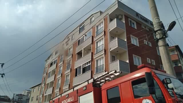 bir apartmanda cikan yangin sonduruldu 14161355 o