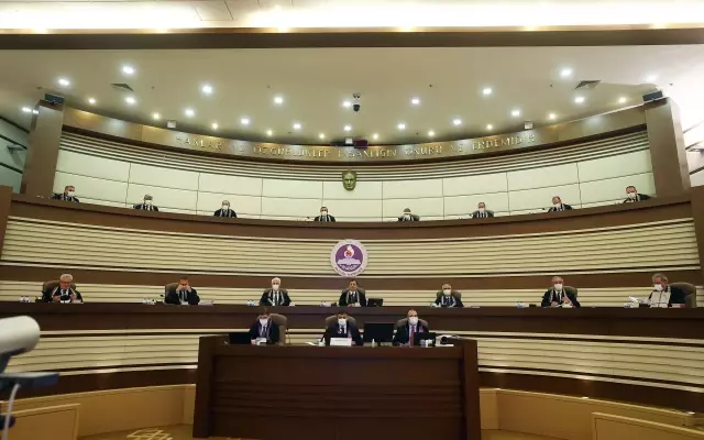 Eski Yargıtay üyelerinin Yüce Divan'da yargılanmalarına devam edildi