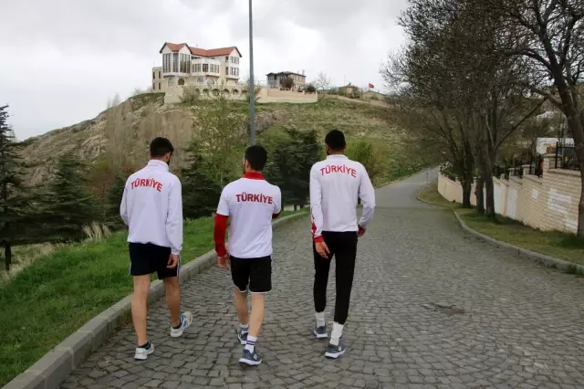İkisi fırıncı, biri kasap, ama üçü de şampiyon