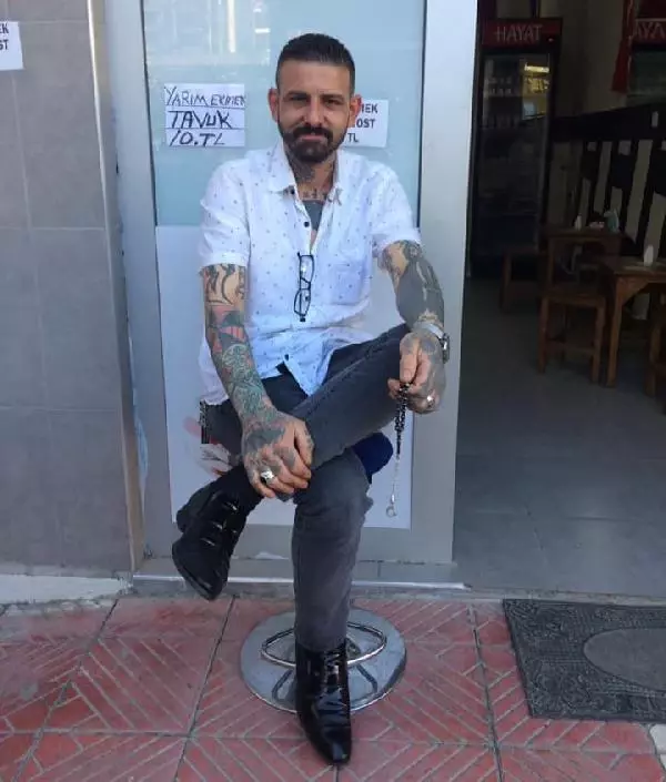 Son dakika... İşlettiği tostçuda silahlı saldırıya uğradığı anlar kamerada