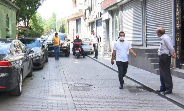 İstanbul'da sahte arama emriyle soygun! Hırsızlardan 3'ü polis çıktı İstanbul'da sahte arama emriyle soygun! Hırsızlardan 3'ü polis çıktı
