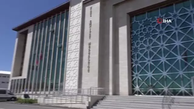 Kars'ta terör operasyonu zanlıları adliyeye sevk edildi Kars'ta terör operasyonu zanlıları adliyeye sevk edildi