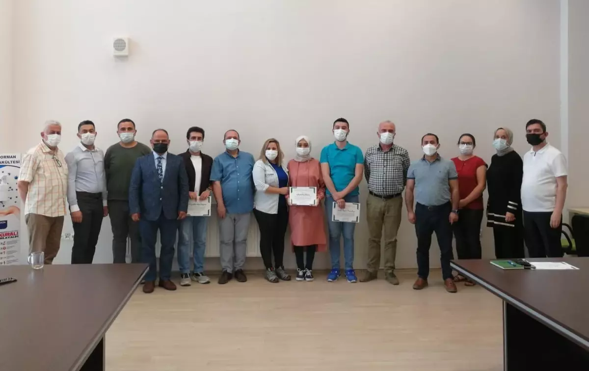 KBÜ'de TÜBİTAK'tan proje desteği alan öğrencilere teşekkür belgesi verildi