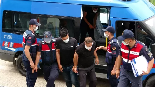 Kozan'da 5 cinayet şüphelisi serbest bırakıldı Kozan'da 5 cinayet şüphelisi serbest bırakıldı
