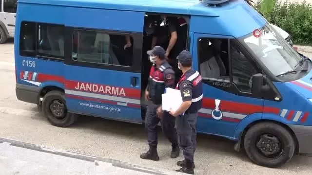 Kozan'da 5 cinayet şüphelisi serbest bırakıldı Kozan'da 5 cinayet şüphelisi serbest bırakıldı