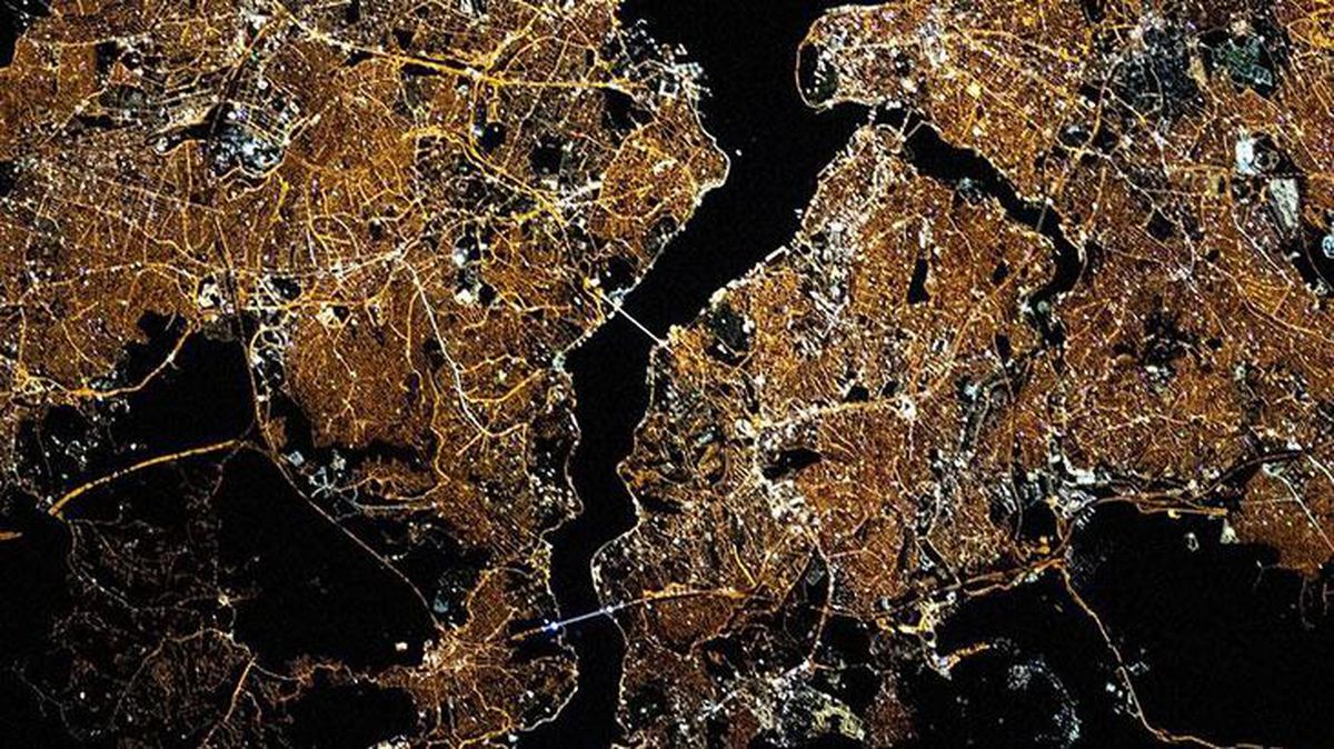 NASA'dan İstanbul paylaşımı! Selam gönderip, 'Parlıyorsun' notu düştüler, İmamoğlu da kayıtsız kalmadı