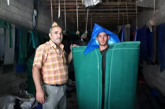 Ölmeye yüz tutmuş baba mesleğini 30 yıldır ayakta tutmaya çalışıyor Ölmeye yüz tutmuş baba mesleğini 30 yıldır ayakta tutmaya çalışıyor