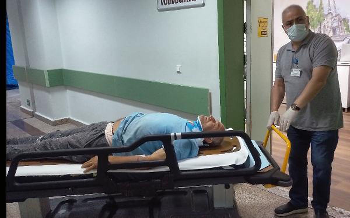 Samsun'da iskeleden düşen işçi ağır yaralandı
