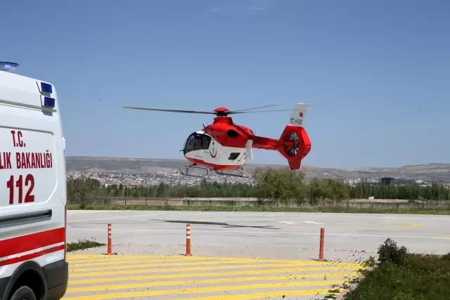 Ambulans helikopter Kovid-19 hastası için havalandı