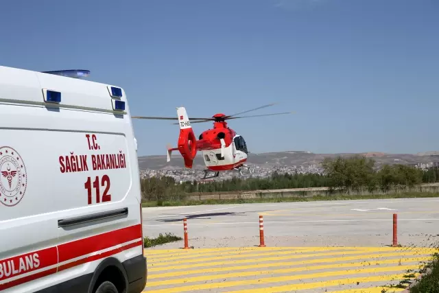 Ambulans helikopter Kovid-19 hastası için havalandı