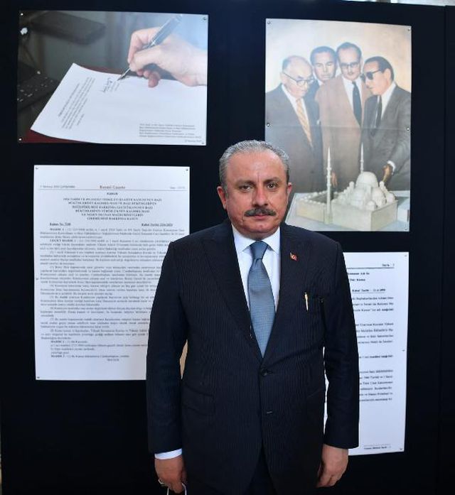 tbmm baskani sentop darbelerin ulkeye verdigi 2 14160168 o