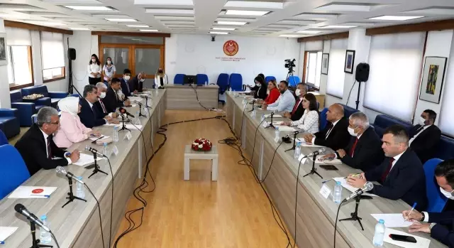 TBMM ve KKTC Dostluk Grubu üyeleri istişare toplantısı düzenledi