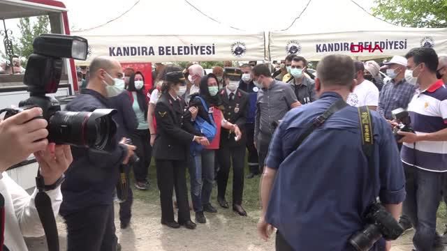 uygulama noktasinda otomobilin carptigi polis 14159063 o