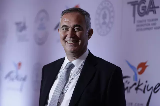 Yabancı büyükelçilere, Türkiye'nin dünyaya örnek olan 'güvenli turizminin' ayrıntıları anlatıldı Yabancı büyükelçilere, Türkiye'nin dünyaya örnek olan 'güvenli turizminin' ayrıntıları anlatıldı