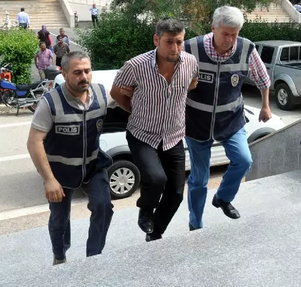 Son dakika: YENGESİYLE BİRLİKTE ÖLDÜRÜLEN TUĞÇE'Yİ, CİNAYET ŞÜPHELİSİ SEVGİLİSİ 2 KEZ KAÇIRIP TEHDİT ETMİŞ