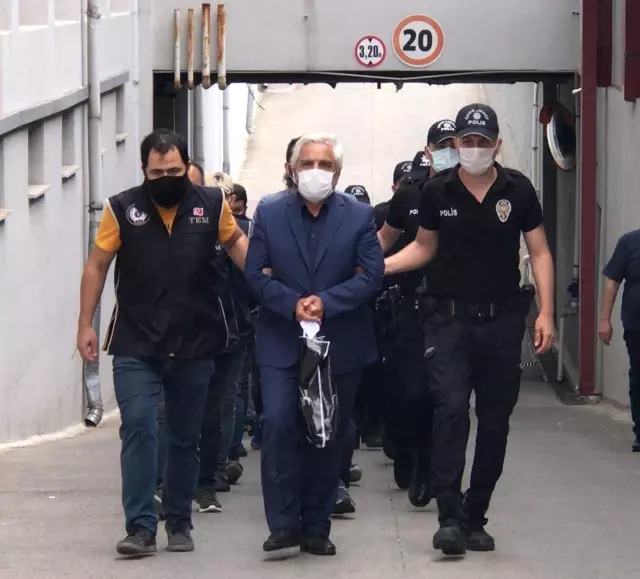Son Dakika | Adana merkezli PKK/KCK'ya yönelik operasyonda yakalanan 18 şüpheliden 4'ü tutuklandı Son Dakika | Adana merkezli PKK/KCK'ya yönelik operasyonda yakalanan 18 şüpheliden 4'ü tutuklandı