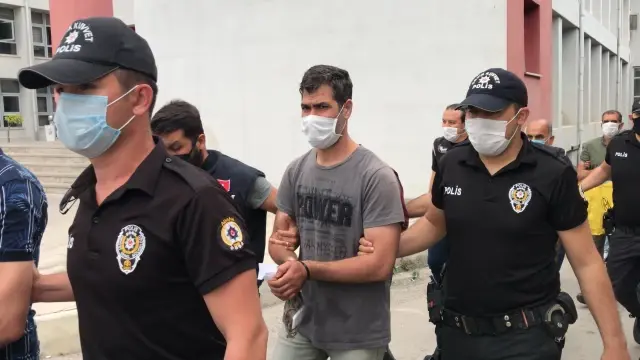 Son Dakika | Adana merkezli PKK/KCK'ya yönelik operasyonda yakalanan 18 şüpheliden 4'ü tutuklandı Son Dakika | Adana merkezli PKK/KCK'ya yönelik operasyonda yakalanan 18 şüpheliden 4'ü tutuklandı