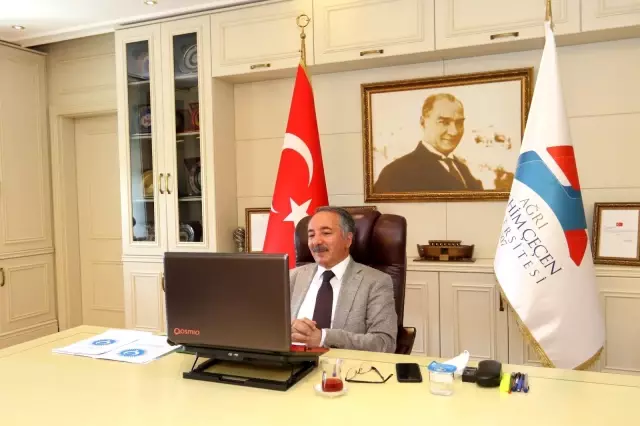 AİÇÜ, Türk Dünyası Dijital Vatandaşlık Projesi iş protokolünü imzaladı AİÇÜ, Türk Dünyası Dijital Vatandaşlık Projesi iş protokolünü imzaladı