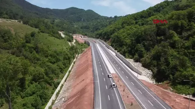 BARTIN'DA ULAŞIMI RAHATLATACAK YOL TAMAMLANDI