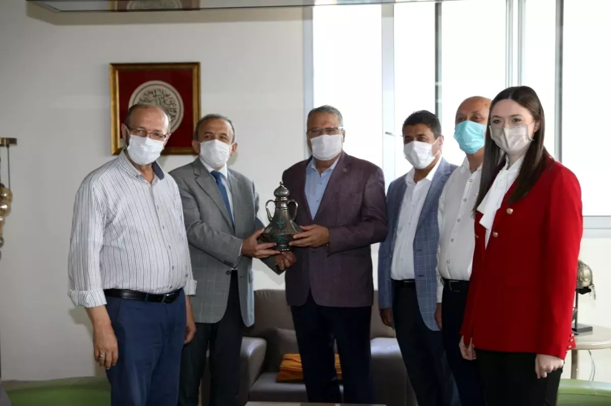Başkan Çerçi yeni binasında MTSO Başkanı Yılmaz'ı ağırladı