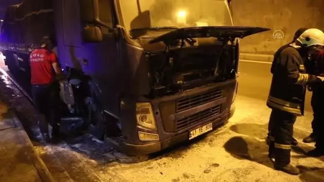 Son dakika haberleri | Bolu Dağı Tüneli'ndeki tır yangını ulaşımı aksattı Son dakika haberleri | Bolu Dağı Tüneli'ndeki tır yangını ulaşımı aksattı