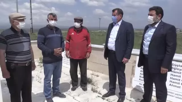 Cumhurbaşkanı Başdanışmanı Sertçelik, Ermeni mezalimine uğrayanların yakınlarıyla görüştü Cumhurbaşkanı Başdanışmanı Sertçelik, Ermeni mezalimine uğrayanların yakınlarıyla görüştü