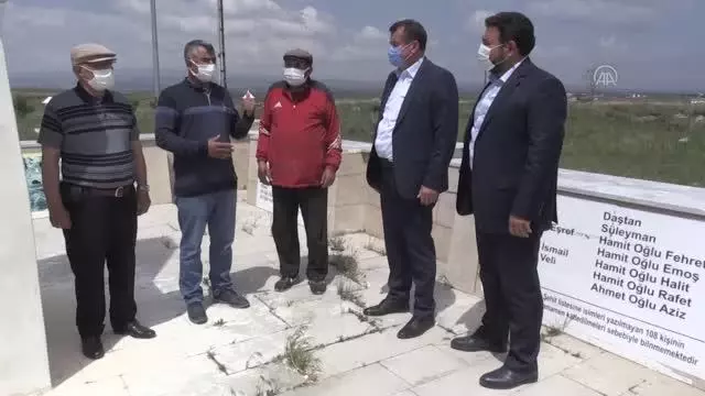 Cumhurbaşkanı Başdanışmanı Sertçelik, Ermeni mezalimine uğrayanların yakınlarıyla görüştü Cumhurbaşkanı Başdanışmanı Sertçelik, Ermeni mezalimine uğrayanların yakınlarıyla görüştü