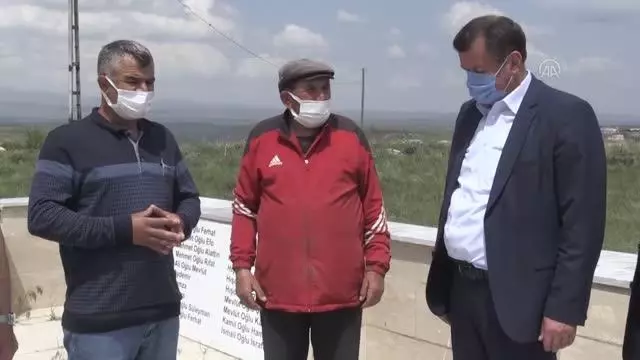 Cumhurbaşkanı Başdanışmanı Sertçelik, Ermeni mezalimine uğrayanların yakınlarıyla görüştü Cumhurbaşkanı Başdanışmanı Sertçelik, Ermeni mezalimine uğrayanların yakınlarıyla görüştü