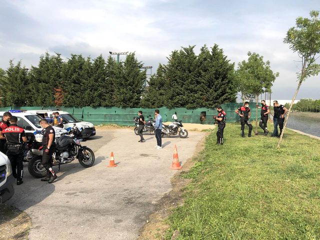 dalgic polisler derede silah aradi 9 14163790 o