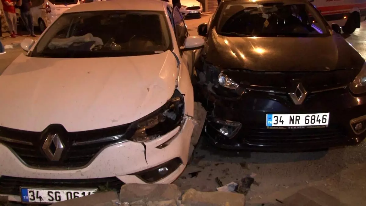 Esenyurt'ta trafik kazası: 2 yaralı